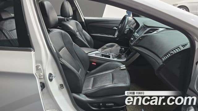 Hyundai i40 살룬 Premium, 2012 10