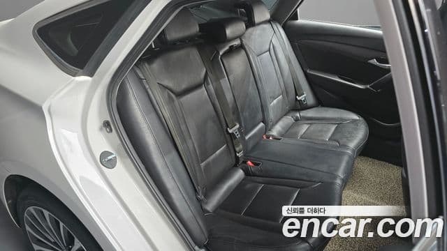 Hyundai i40 살룬 Premium, 2012 12