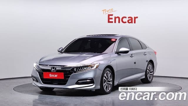 Honda Accord 10세대 2.0 гибрид Туринг (Touring), 2019 1
