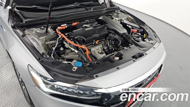 Honda Accord 10세대 2.0 гибрид Туринг (Touring), 2019 6