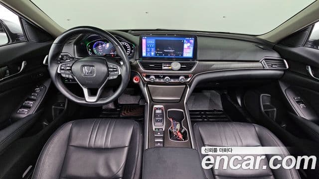Honda Accord 10세대 2.0 гибрид Туринг (Touring), 2019 7