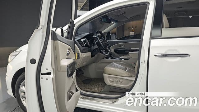 Kia All New Carnival President, 2016 10
