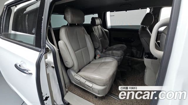 Kia All New Carnival President, 2016 12