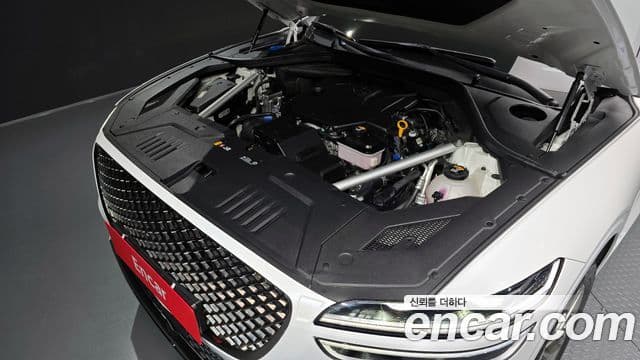 Genesis GV70, 2023 6