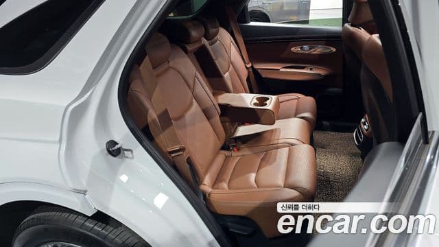 Genesis GV70, 2023 12