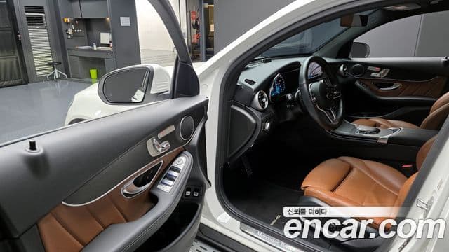 Mercedes-Benz GLC-класс X253 GLC300e 4MATIC купе, 2021 11