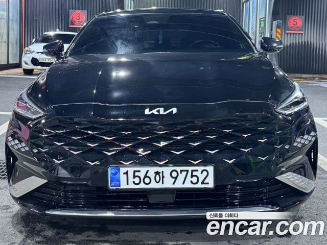 Kia K8 Signature, 2023 1