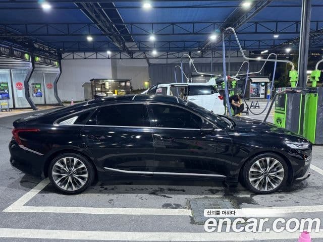 Kia K8 Signature, 2023 2