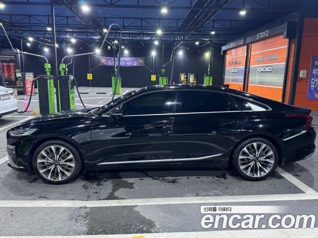 Kia K8 Signature, 2023 3