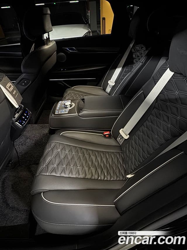 Genesis G80 (RG3) чёрный, 2025 6