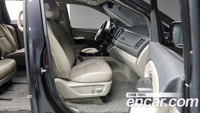 Kia The / новый New Carnival Noblesse, 2019 11