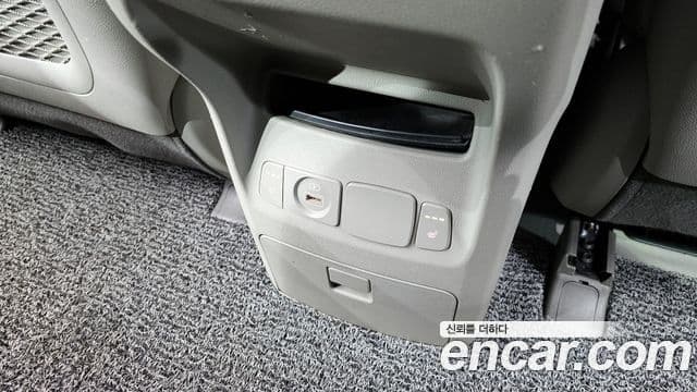 Kia The / новый New Carnival Noblesse, 2019 19