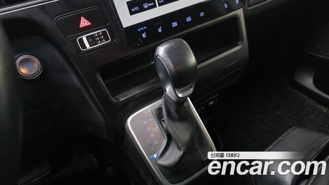 Hyundai Staria Modern, 2022 9