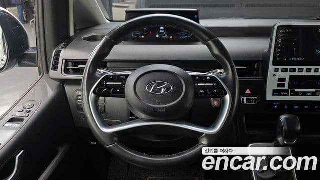 Hyundai Staria Modern, 2022 13