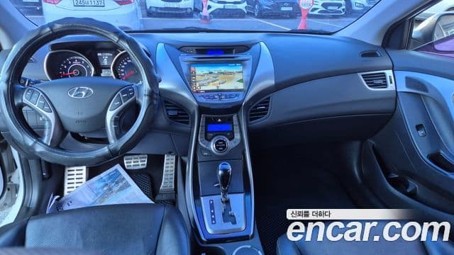 Hyundai Avante MD Premium, 2013 7