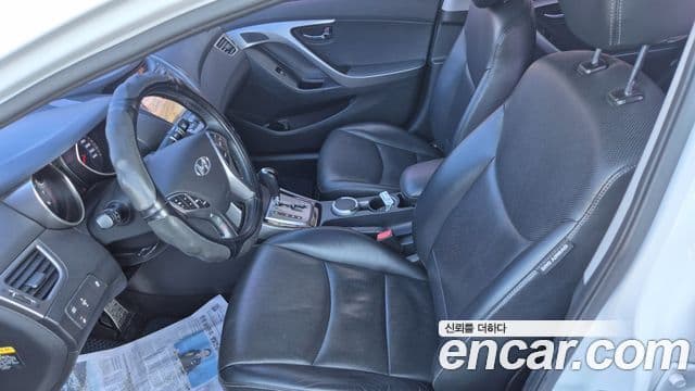 Hyundai Avante MD Premium, 2013 17
