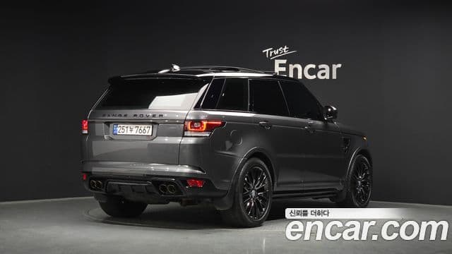 Land Rover Range Rover Sport 2세대 5.0 SVR, 2017 2