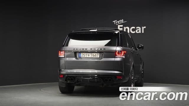 Land Rover Range Rover Sport 2세대 5.0 SVR, 2017 4