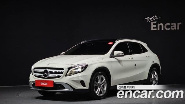 Mercedes-Benz GLA-класс X156 GLA200 d, 2016 1