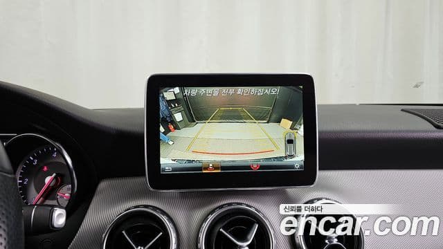 Mercedes-Benz GLA-класс X156 GLA200 d, 2016 15