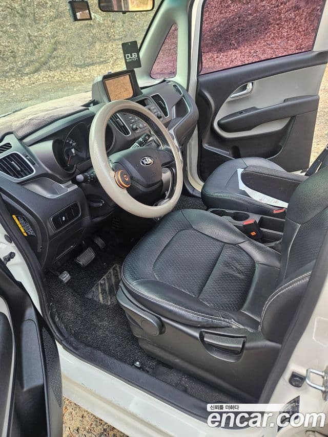 Kia Ray Special, 2013 16