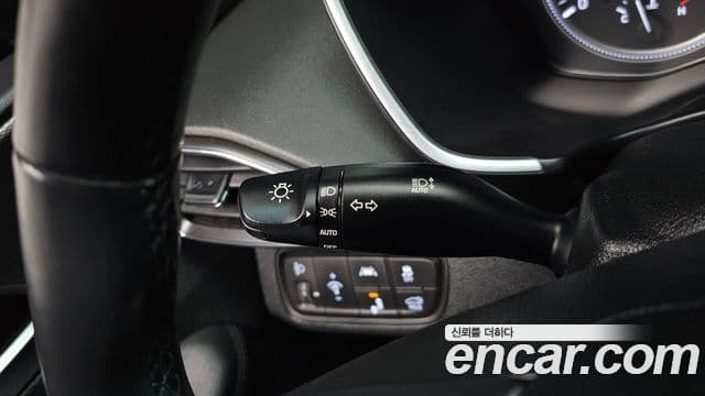 Hyundai Santa Fe TM Exclusive, 2020 18