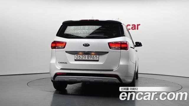 Kia All New Carnival Luxury, 2018 4