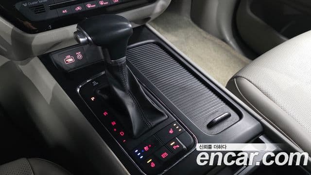 Kia All New Carnival Luxury, 2018 9