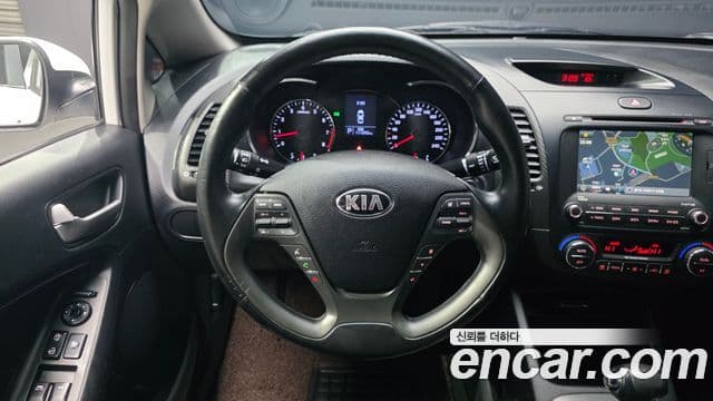 Kia K3 Trendy, 2014 13