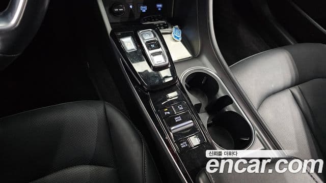 Hyundai Sonata (DN8) Premium Family, 2021 10