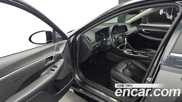 Hyundai Sonata (DN8) Premium Family, 2021 11