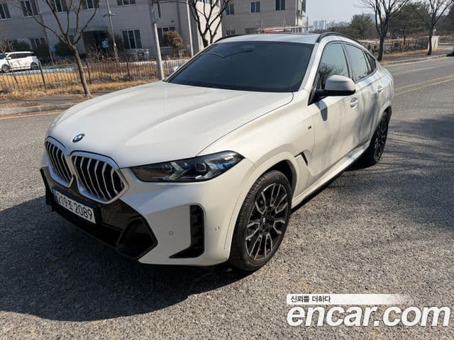BMW X6 (G06) xDrive40i M Sport, 2024 1