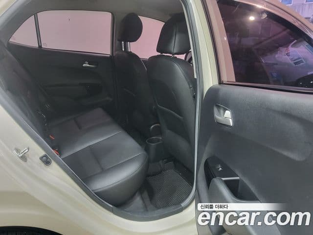 Kia All New Morning (JA) Luxury, 2018 10