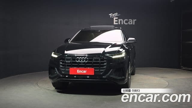 Audi Q8 (4M) Premium, 2022 3