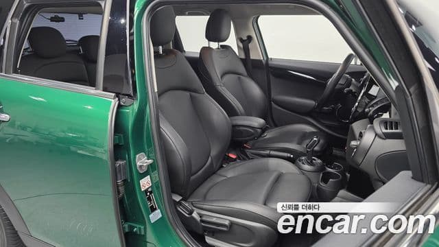 Mini Cooper 3세대, 2020 10