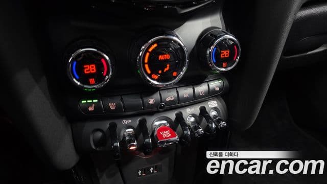 Mini Cooper 3세대, 2020 16