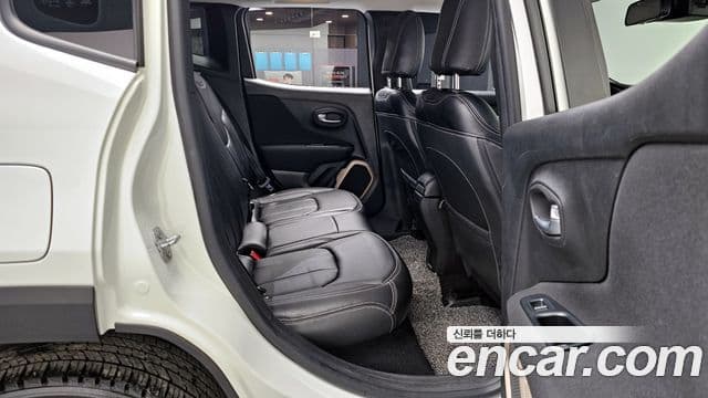 Jeep Renegade 2.4 Longitude, 2016 12