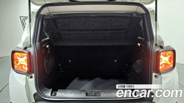 Jeep Renegade 2.4 Longitude, 2016 20