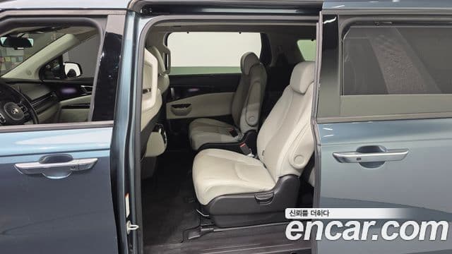 Kia Carnival 4세대 Signature, 2021 11