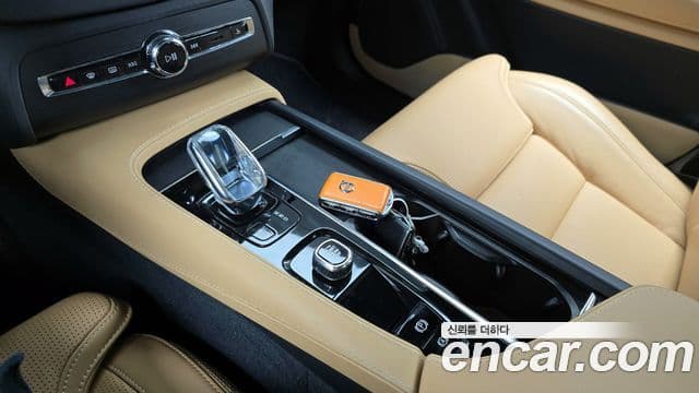 Volvo XC90 2세대 T8 Inscription гибрид, 2022 9
