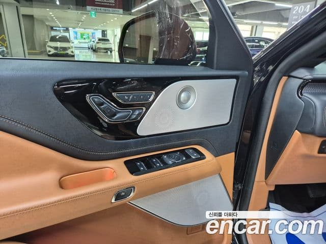 Lincoln Aviator 2세대 3.0 Black Label AWD, 2025 9