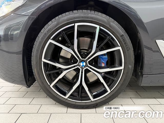 BMW 5시리즈 (G30) 530i M Sport, 2023 все фото