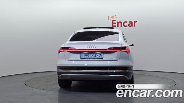 Audi e-Tron 50 Quattro Sportback, 2021 4