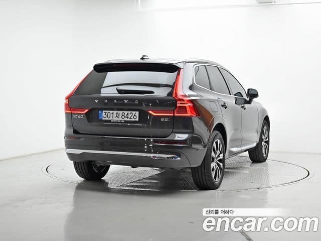 Volvo XC60 2세대 B5 Ultra Bright, 2025 2