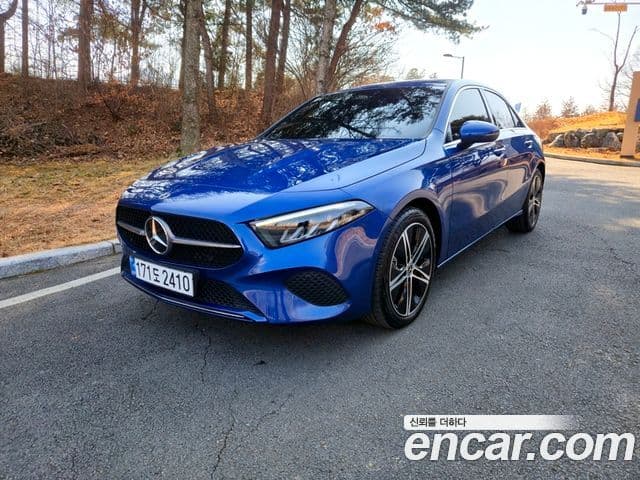 Mercedes-Benz A-класс W177 A220 седан, 2025 1