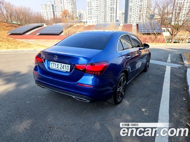 Mercedes-Benz A-класс W177 A220 седан, 2025 4