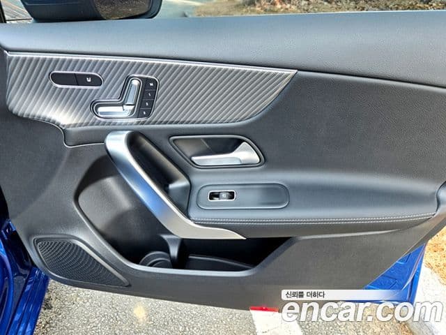 Mercedes-Benz A-класс W177 A220 седан, 2025 9