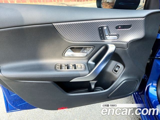 Mercedes-Benz A-класс W177 A220 седан, 2025 10