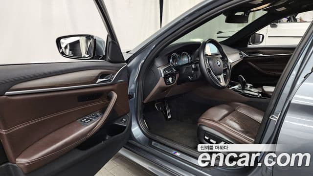 BMW 5시리즈 (G30) 530i M Sport Plus, 2018 10