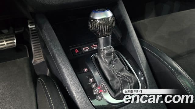 Volkswagen 시로코 2.0 TSI R, 2013 9